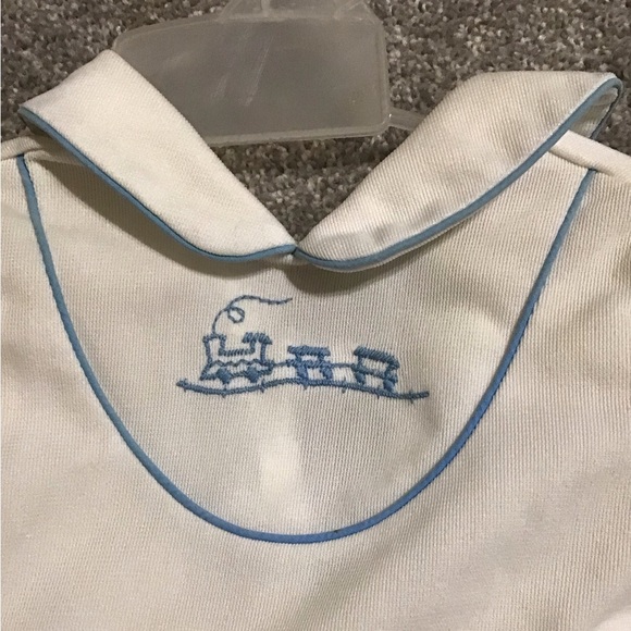 2 onesies and sweater for 18 month 14-18lb baby Disney Tigger, Train & Hornets - Picture 9 of 16